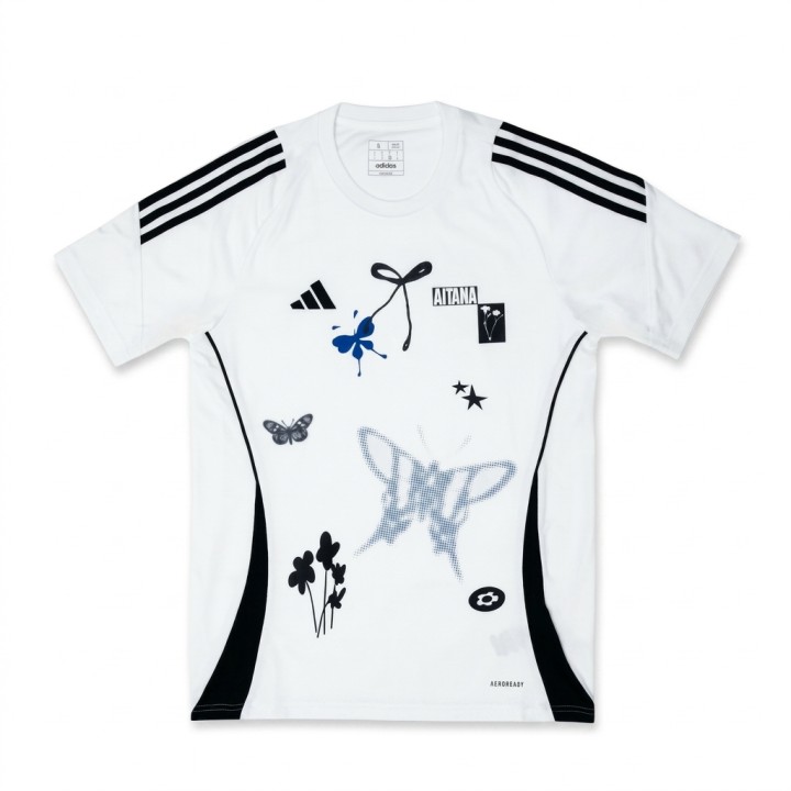 Camiseta Adidas Aitana AEROREADY Blanca con Gráficos Exclusivos